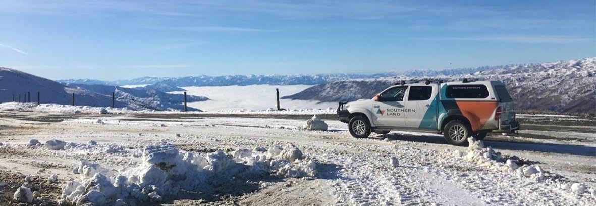 Southern land ute in snow.jpg